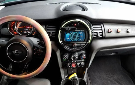 MINI Clubman, 2021 год, 1 633 030 рублей, 5 фотография