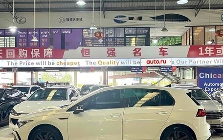 Volkswagen Golf VIII, 2022 год, 2 277 000 рублей, 3 фотография