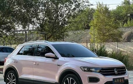 Volkswagen T-Roc I, 2022 год, 1 430 000 рублей, 6 фотография