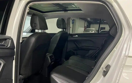 Volkswagen T-Cross I, 2022 год, 1 570 000 рублей, 9 фотография