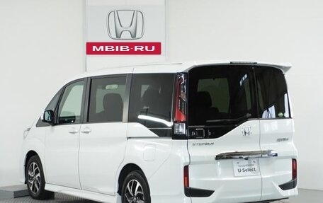 Honda Stepwgn IV, 2021 год, 2 060 000 рублей, 4 фотография