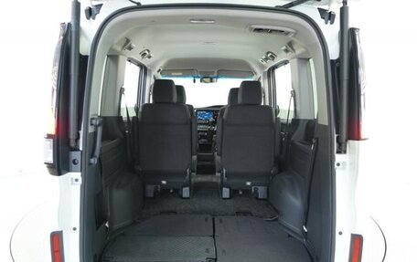 Honda Stepwgn IV, 2021 год, 2 060 000 рублей, 10 фотография