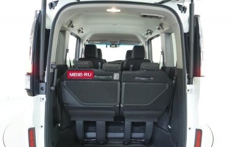 Honda Stepwgn IV, 2021 год, 2 060 000 рублей, 9 фотография