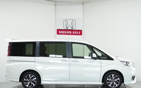 Honda Stepwgn IV, 2021 год, 2 060 000 рублей, 7 фотография