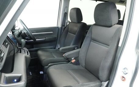 Honda Stepwgn IV, 2021 год, 2 060 000 рублей, 26 фотография