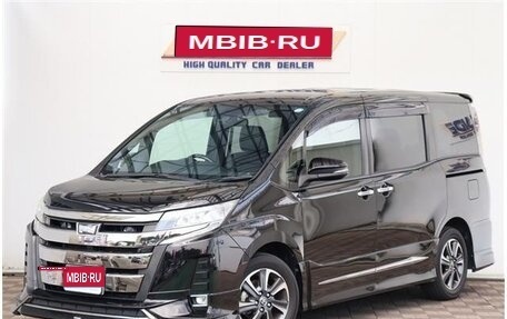Toyota Noah III, 2019 год, 2 200 000 рублей, 1 фотография