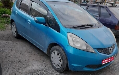 Honda Fit III, 2010 год, 700 000 рублей, 1 фотография