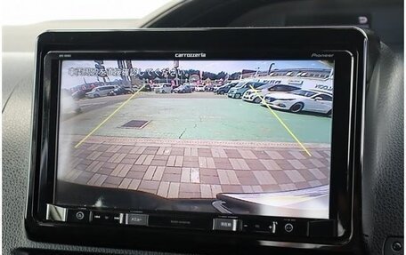 Toyota Noah III, 2019 год, 2 200 000 рублей, 15 фотография