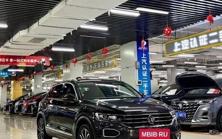 Volkswagen T-Roc I, 2022 год, 1 857 000 рублей, 3 фотография