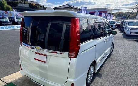 Toyota Voxy III, 2021 год, 1 855 000 рублей, 8 фотография