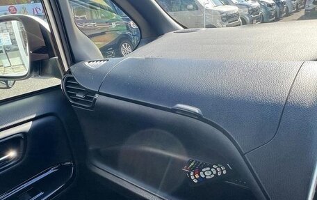 Toyota Voxy III, 2021 год, 1 855 000 рублей, 28 фотография