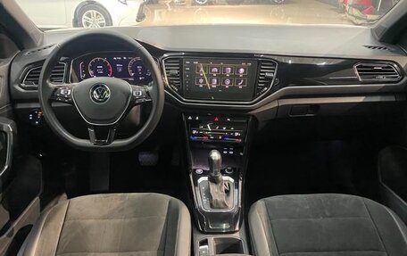 Volkswagen T-Roc I, 2022 год, 1 500 700 рублей, 8 фотография