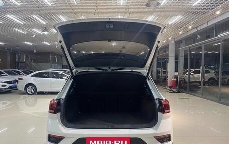 Volkswagen T-Roc I, 2022 год, 1 500 700 рублей, 7 фотография