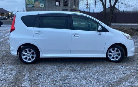 Toyota Passo Sette, 2009 год, 950 000 рублей, 2 фотография