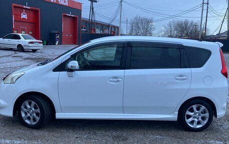 Toyota Passo Sette, 2009 год, 950 000 рублей, 3 фотография