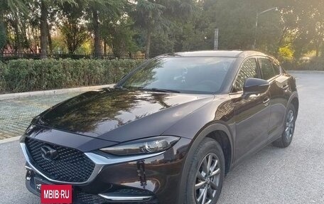 Mazda CX-4, 2021 год, 2 100 000 рублей, 3 фотография