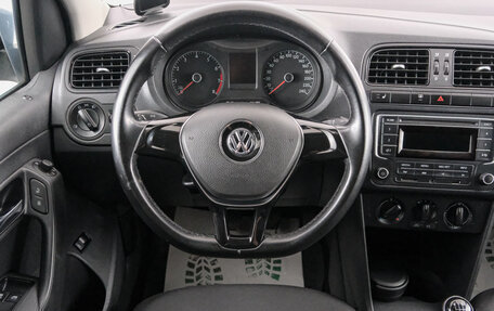 Volkswagen Polo VI (EU Market), 2015 год, 939 000 рублей, 13 фотография