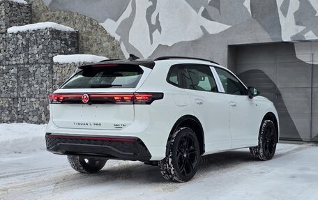 Volkswagen Tiguan, 2025 год, 4 790 000 рублей, 4 фотография