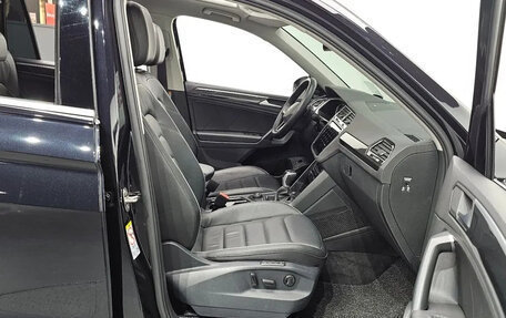 Volkswagen Tiguan II, 2022 год, 2 390 500 рублей, 8 фотография