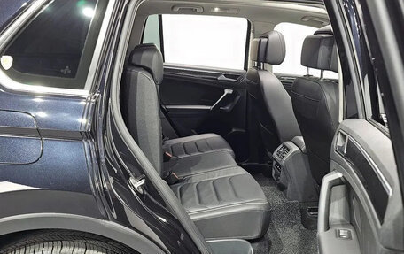 Volkswagen Tiguan II, 2022 год, 2 390 500 рублей, 14 фотография