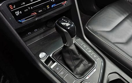 Volkswagen Tiguan II, 2022 год, 2 390 500 рублей, 15 фотография