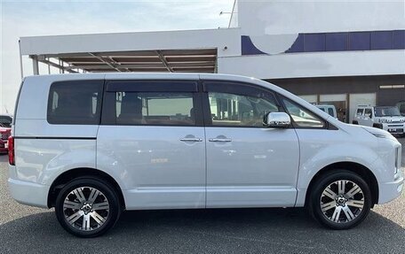 Mitsubishi Delica D:5 I, 2022 год, 2 692 000 рублей, 4 фотография