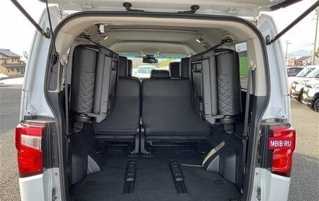 Mitsubishi Delica D:5 I, 2022 год, 2 692 000 рублей, 31 фотография