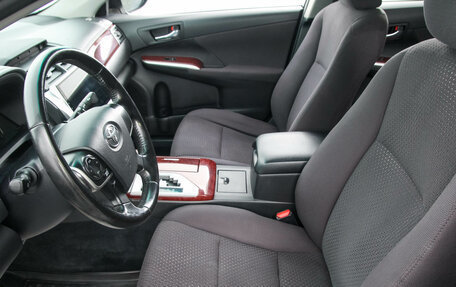 Toyota Camry, 2011 год, 1 639 000 рублей, 10 фотография