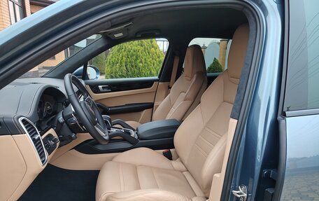 Porsche Cayenne III, 2018 год, 8 950 000 рублей, 30 фотография