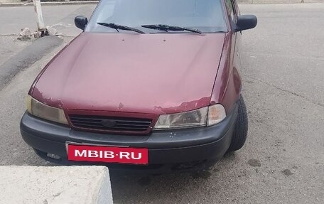 Daewoo Nexia I рестайлинг, 2001 год, 100 000 рублей, 1 фотография