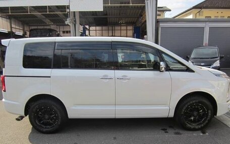 Mitsubishi Delica D:5 I, 2022 год, 2 512 000 рублей, 4 фотография