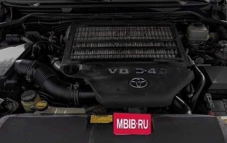 Toyota Land Cruiser 200, 2011 год, 3 189 000 рублей, 6 фотография