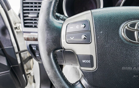 Toyota Land Cruiser 200, 2011 год, 3 189 000 рублей, 17 фотография