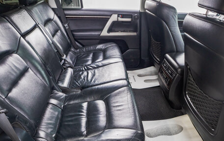 Toyota Land Cruiser 200, 2011 год, 3 189 000 рублей, 28 фотография