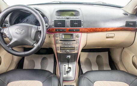 Toyota Avensis III рестайлинг, 2003 год, 689 000 рублей, 9 фотография