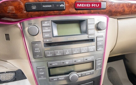 Toyota Avensis III рестайлинг, 2003 год, 689 000 рублей, 19 фотография