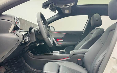 Mercedes-Benz A-Класс, 2022 год, 1 802 900 рублей, 12 фотография