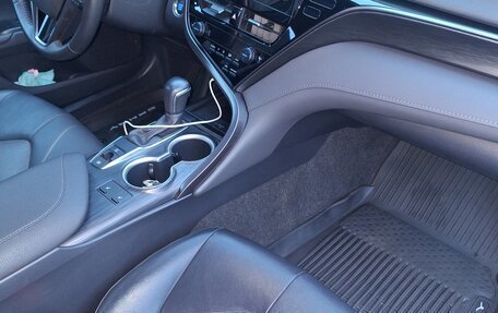 Toyota Camry, 2021 год, 4 300 000 рублей, 3 фотография