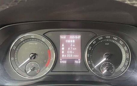 Skoda Octavia IV, 2021 год, 1 760 000 рублей, 13 фотография