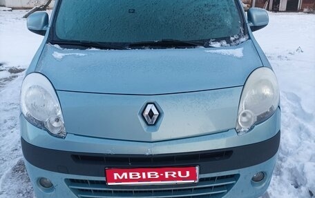 Renault Kangoo II рестайлинг, 2012 год, 670 000 рублей, 1 фотография