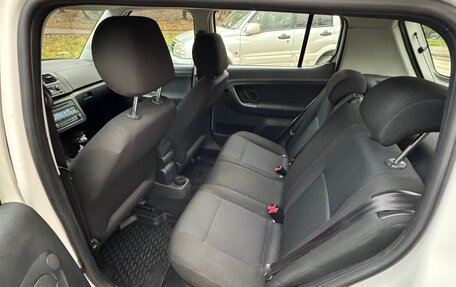 Skoda Fabia II, 2011 год, 800 000 рублей, 7 фотография