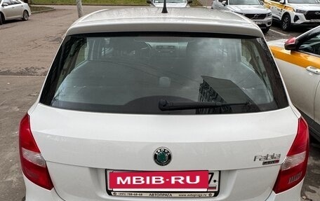 Skoda Fabia II, 2011 год, 800 000 рублей, 2 фотография