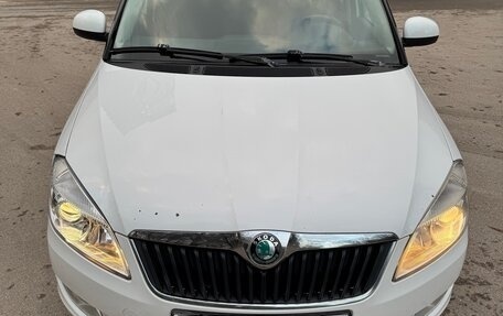 Skoda Fabia II, 2011 год, 800 000 рублей, 14 фотография