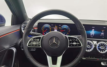 Mercedes-Benz A-Класс, 2022 год, 1 682 900 рублей, 9 фотография