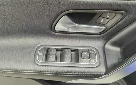 Mercedes-Benz A-Класс, 2022 год, 1 682 900 рублей, 13 фотография