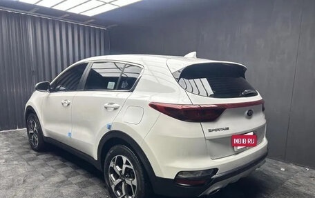 KIA Sportage IV рестайлинг, 2021 год, 1 880 000 рублей, 5 фотография