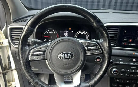 KIA Sportage IV рестайлинг, 2021 год, 1 880 000 рублей, 9 фотография