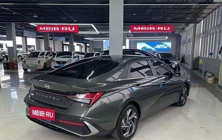 Hyundai Elantra, 2025 год, 1 980 000 рублей, 6 фотография