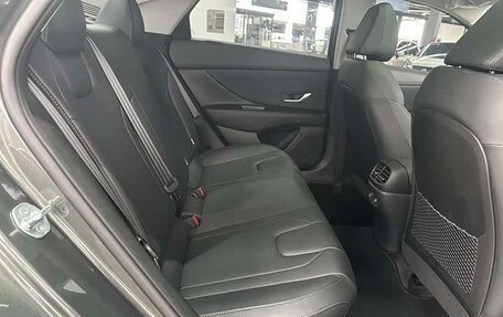 Hyundai Elantra, 2025 год, 1 980 000 рублей, 12 фотография