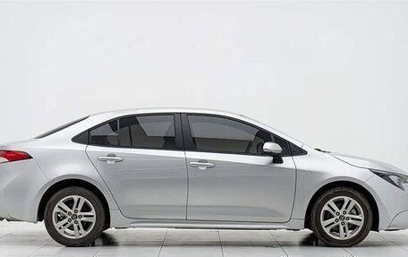 Toyota Corolla, 2022 год, 1 370 000 рублей, 4 фотография